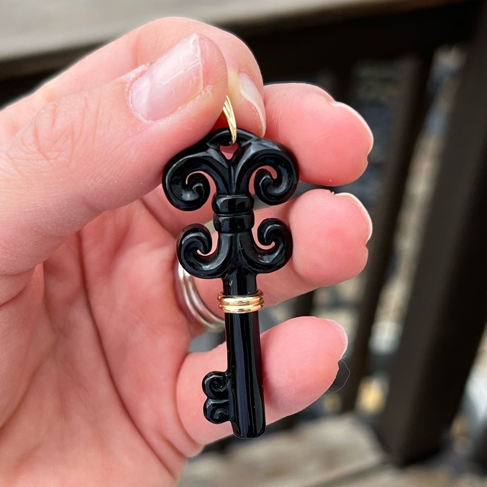 14K & Black Enamel Large Key Pendant - Picture 5 of 9